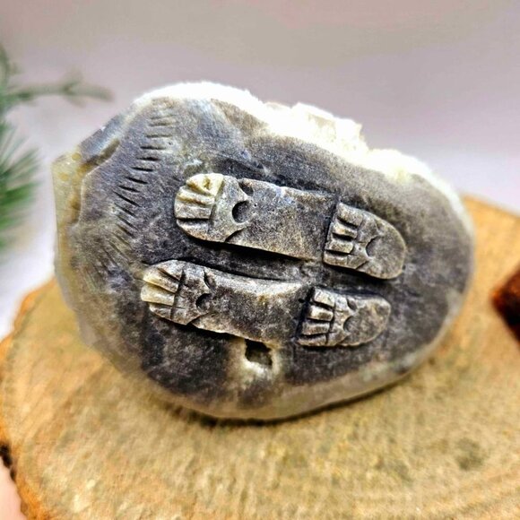 Nature Crystal Cluster Hand Carved Cute Big 3.8" Hedgehog Figure - Picture 9 of 10